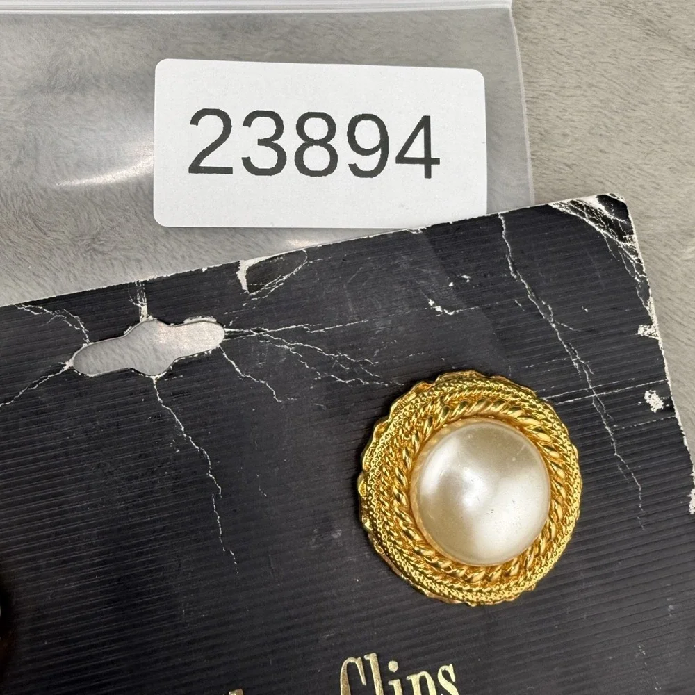 Vintage Shoe Clips Gold‎ Tone